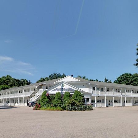 Hamilton Village Inn North Kingstown Bagian luar foto