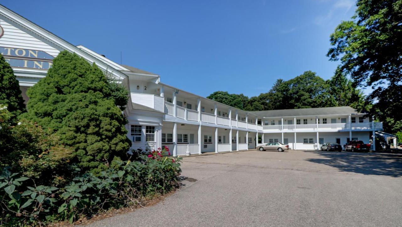 Hamilton Village Inn North Kingstown Bagian luar foto