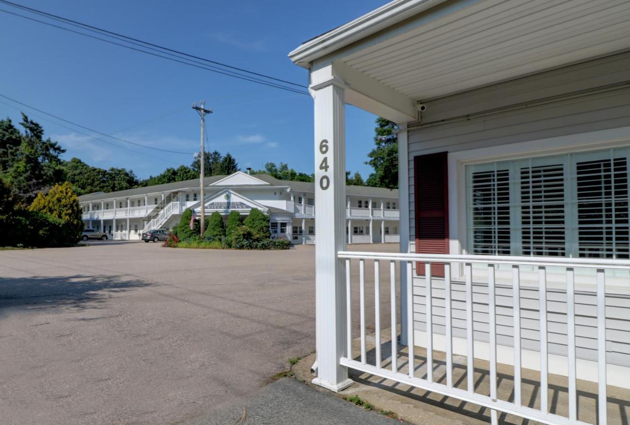 Hamilton Village Inn North Kingstown Bagian luar foto