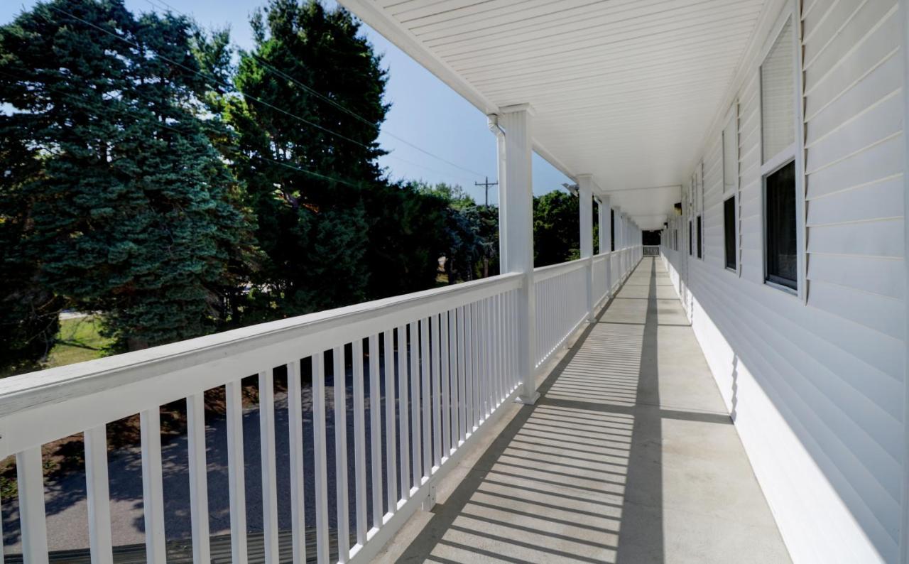 Hamilton Village Inn North Kingstown Bagian luar foto