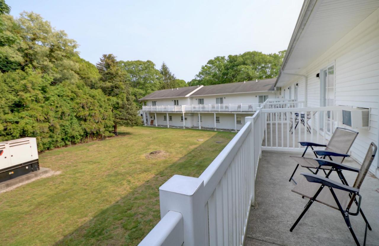 Hamilton Village Inn North Kingstown Bagian luar foto