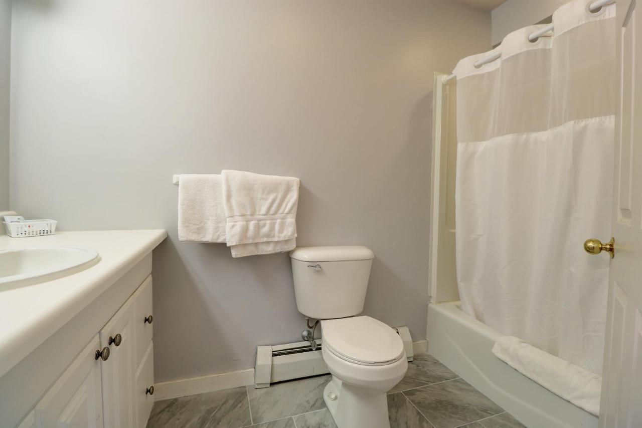 Hamilton Village Inn North Kingstown Bagian luar foto