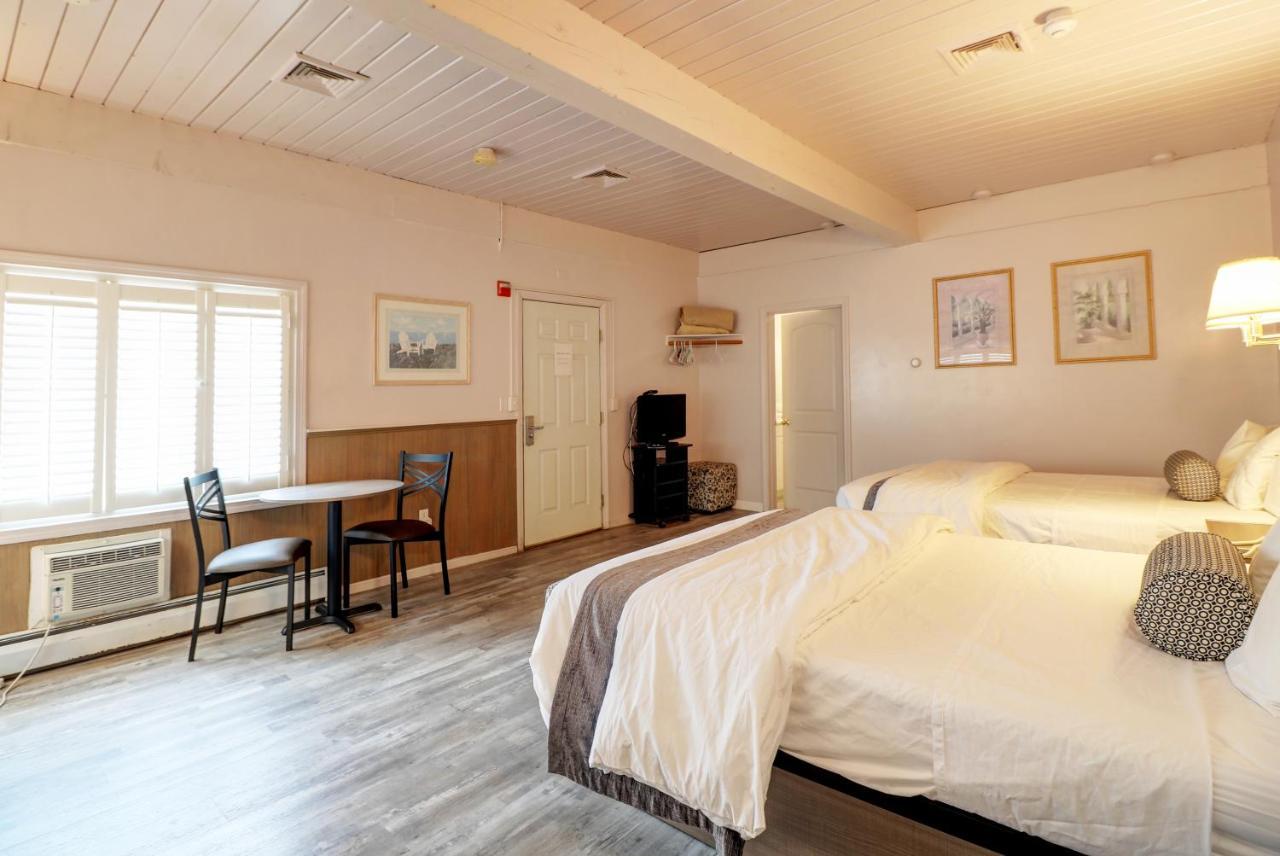 Hamilton Village Inn North Kingstown Bagian luar foto