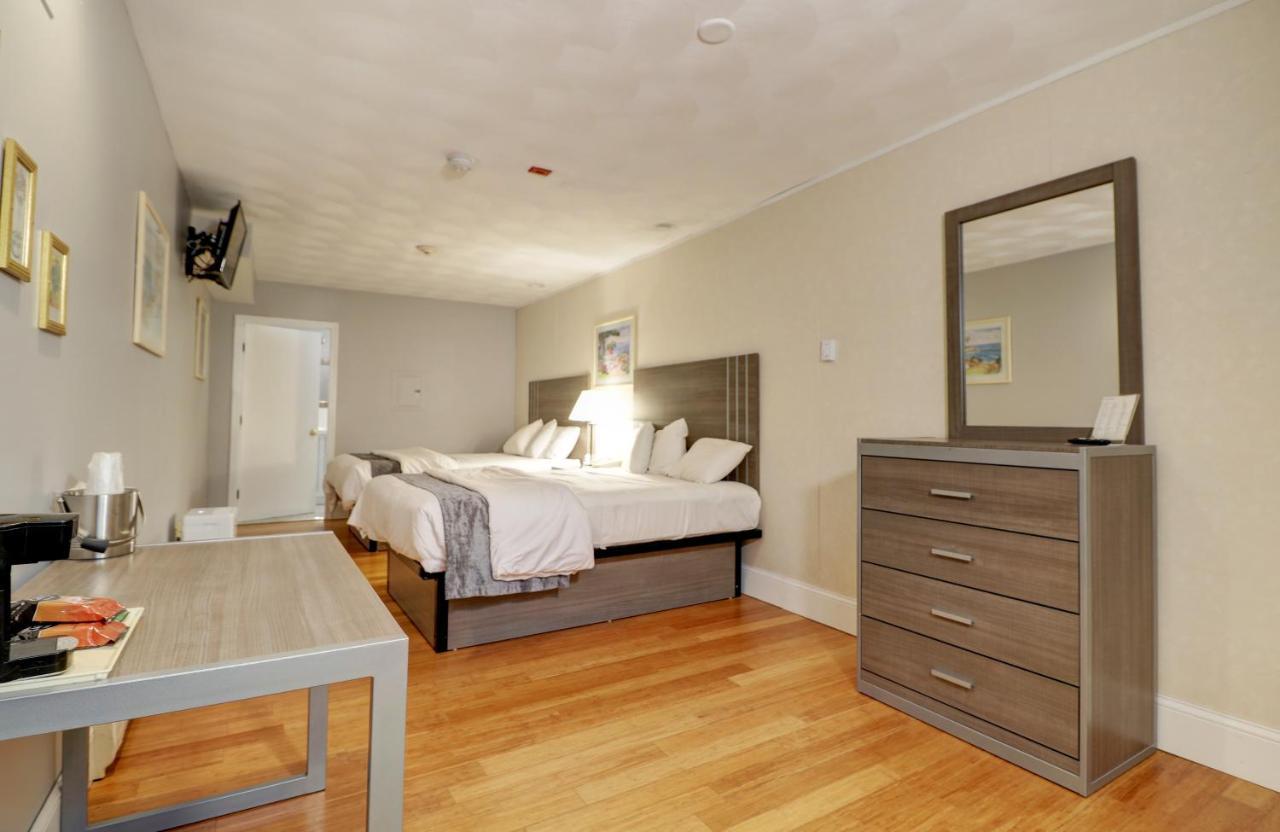 Hamilton Village Inn North Kingstown Bagian luar foto