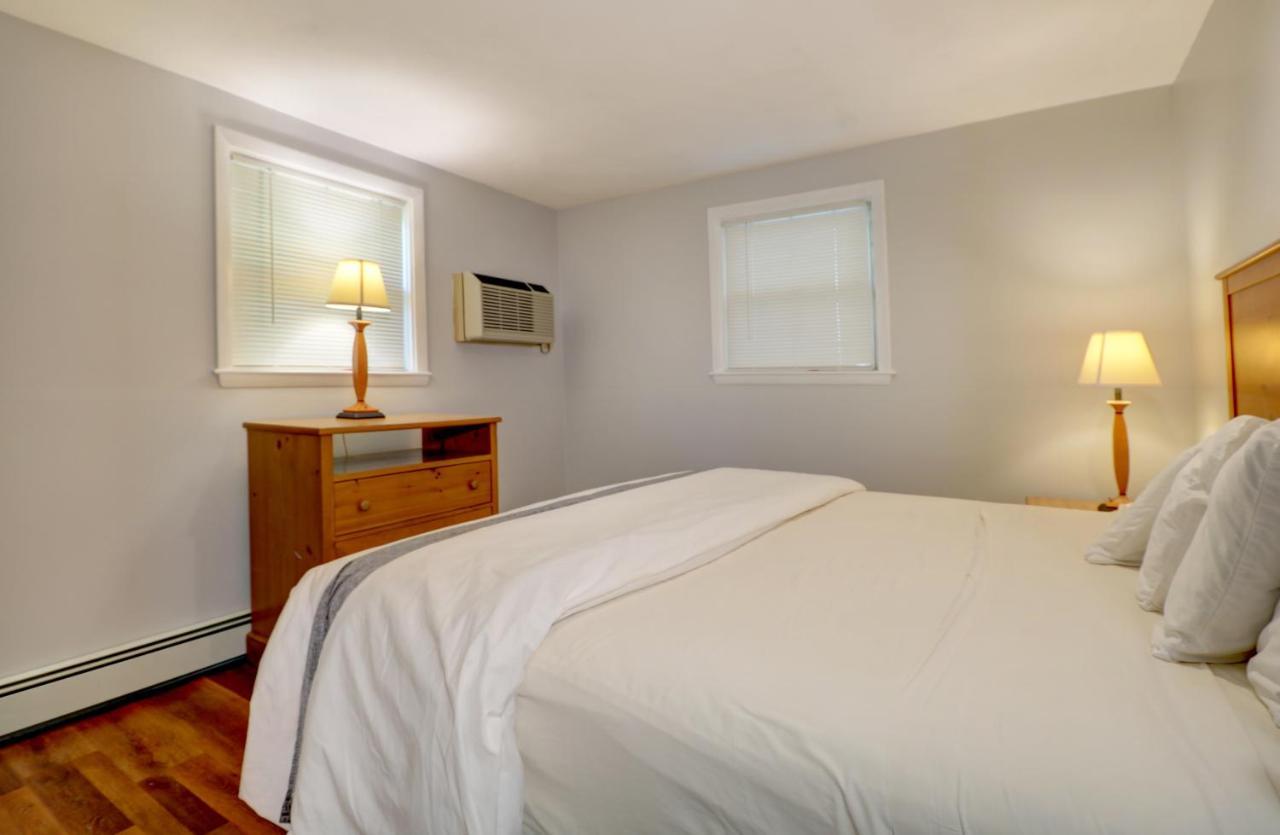 Hamilton Village Inn North Kingstown Bagian luar foto