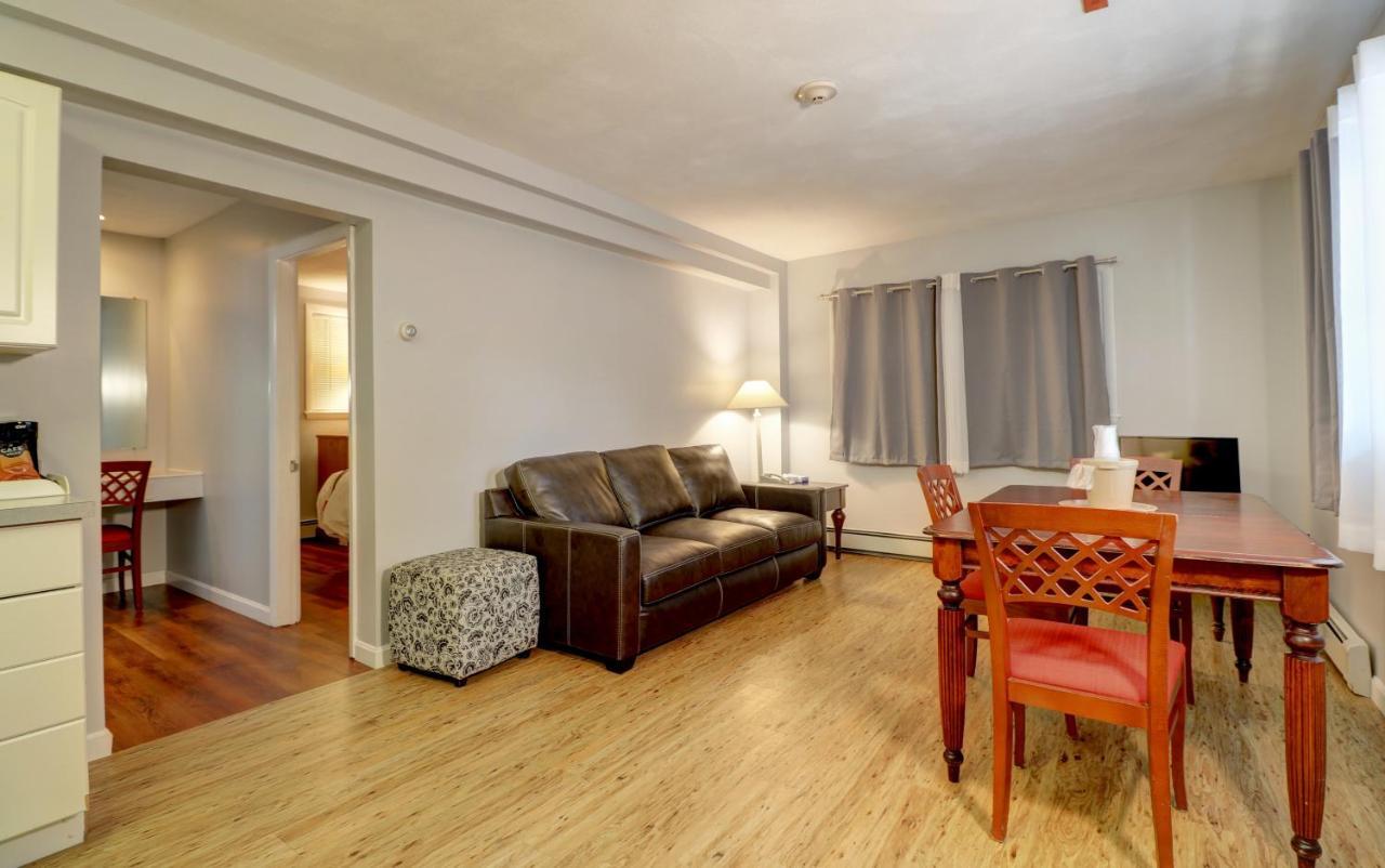 Hamilton Village Inn North Kingstown Bagian luar foto